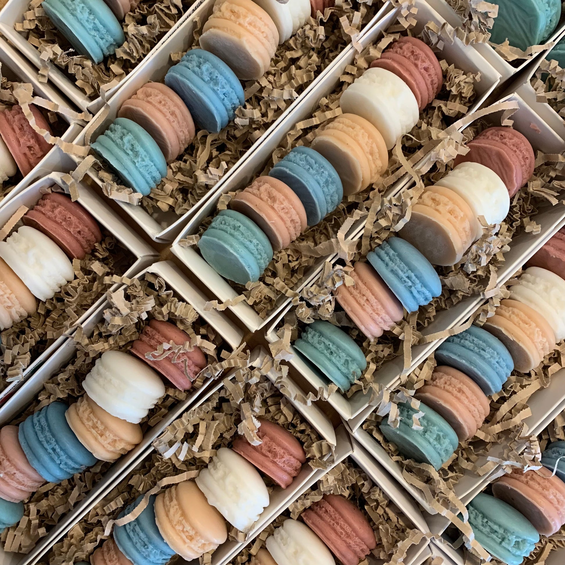 Macaron Triple Butter Goats Milk Soap - Holiday Gift Set - Tub Loves