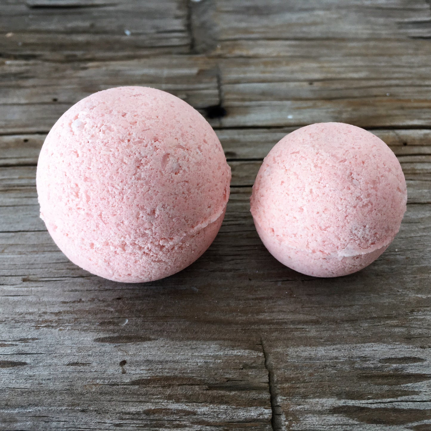PEACHY & KEEN BATH BOMB - Tub Loves